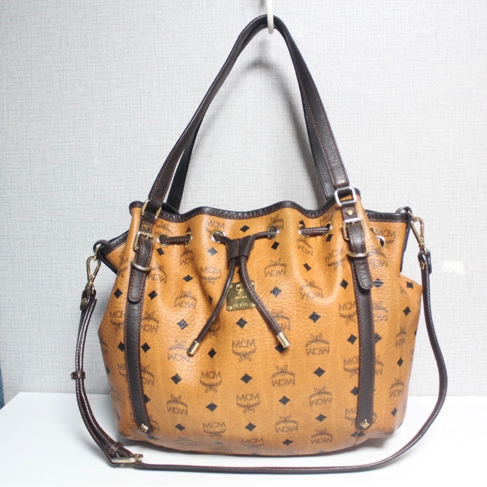AUTHENTIC MCM TWOWAY BUCKET TOTE